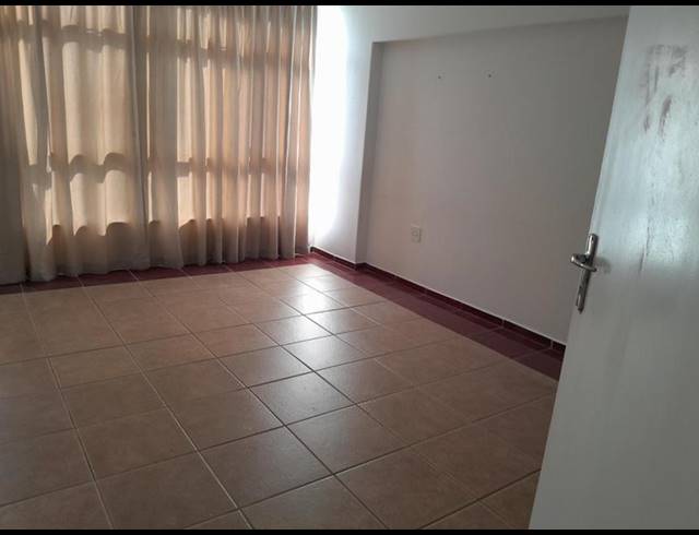 2 BEDROOM PROPERTY TO RENT IN NORTH BEACH